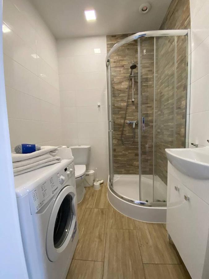 Apartstate On 6 Sierpnia, 37