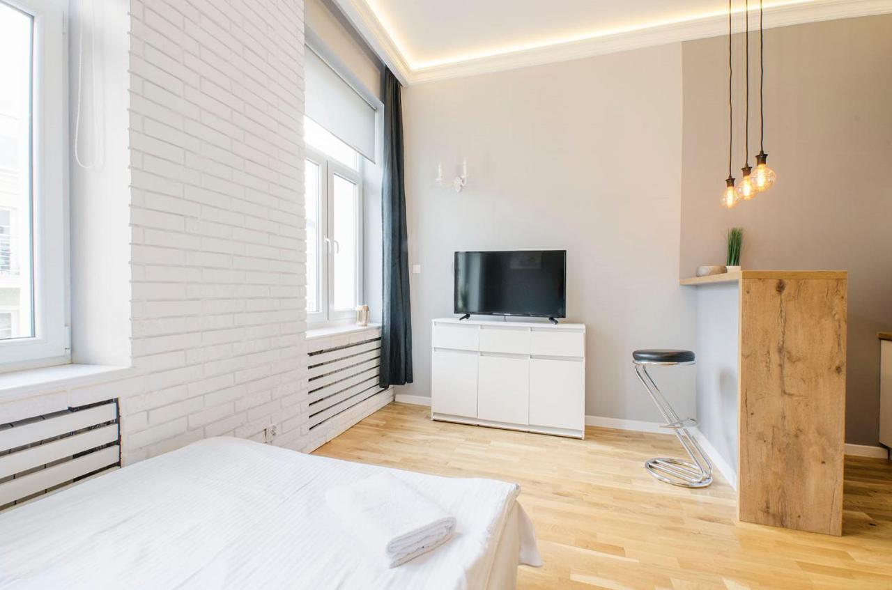 Apartstate On 6 Sierpnia, 37