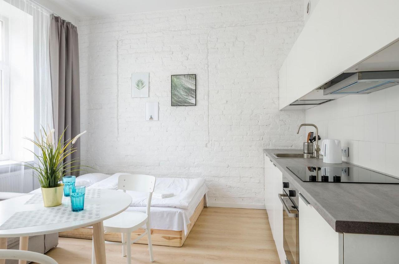 Apartstate On 6 Sierpnia, 37 *