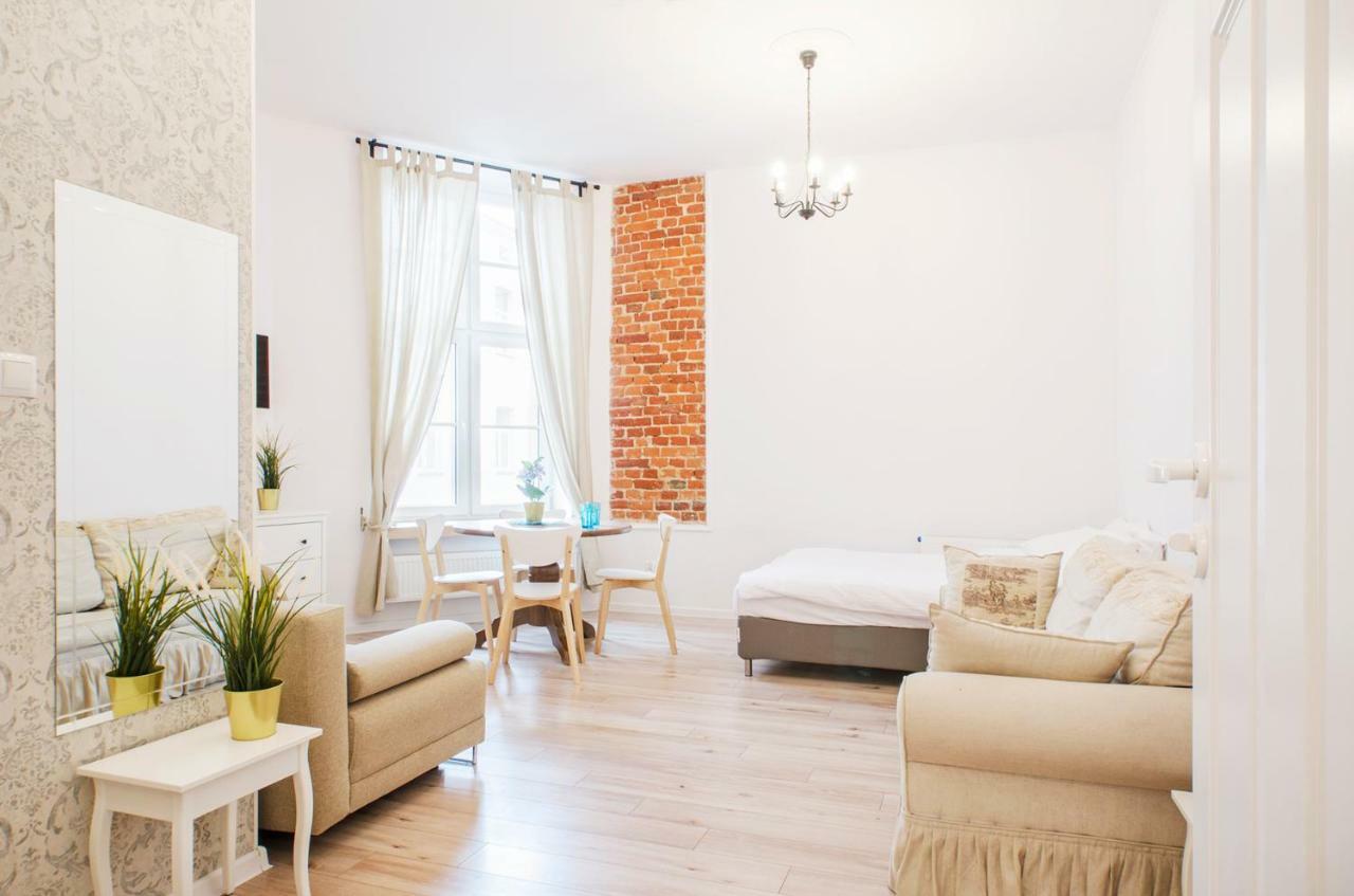 Apartstate On 6 Sierpnia, 37